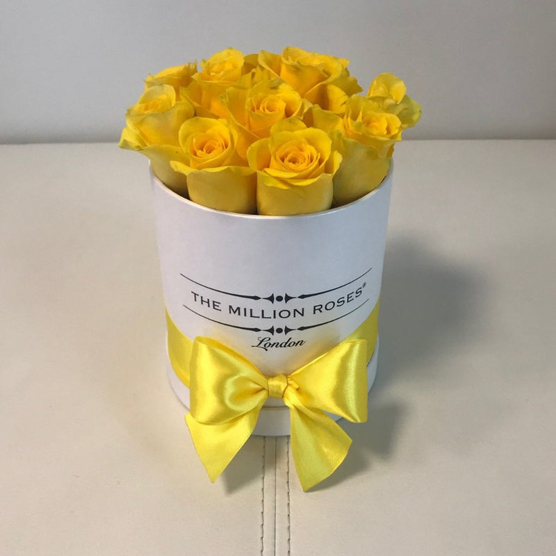 Basic White Box- Yellow Roses - The Million Roses Slovakia