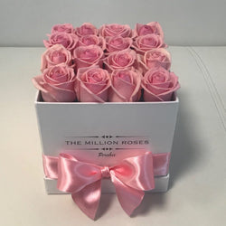 Cube- Pink Roses - White Box - The Million Roses Slovakia