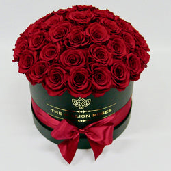 Medium - Red Roses - Black Box - The Million Roses Slovakia
